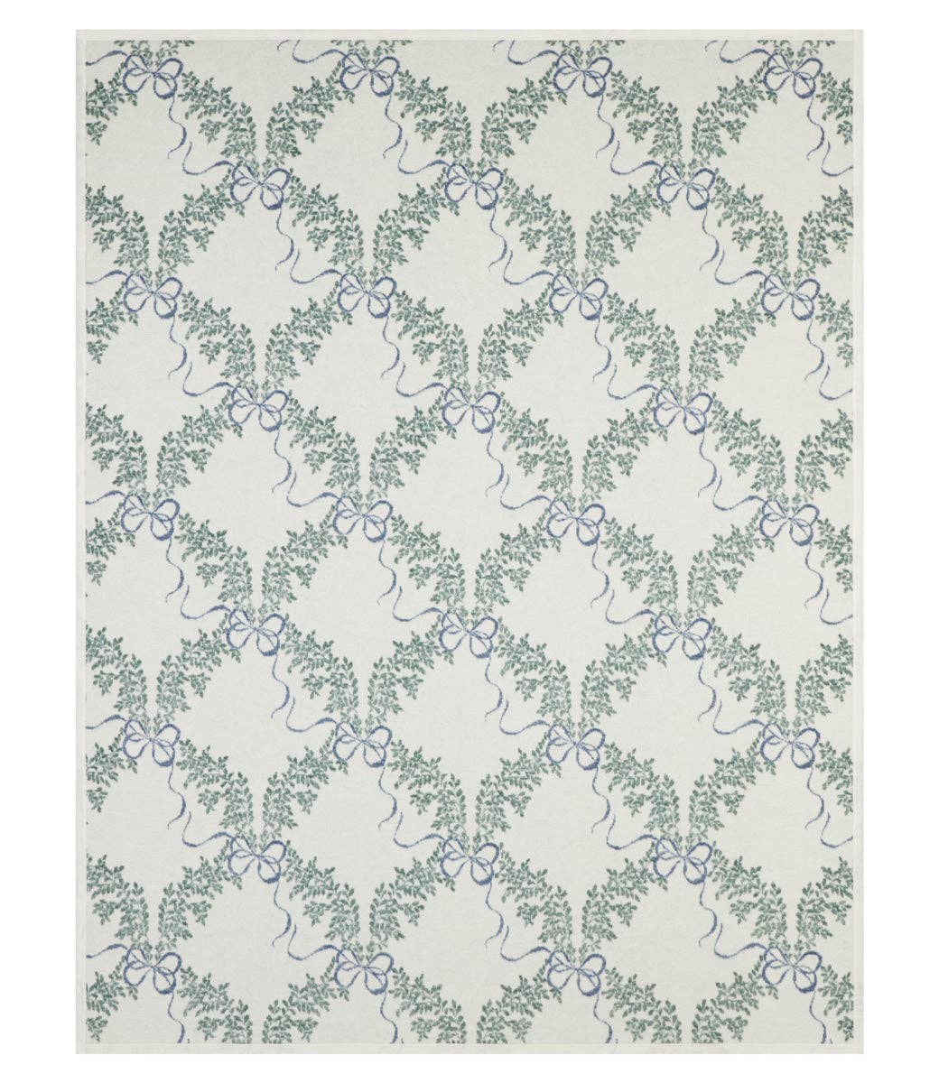 Chappy Wrap Boxwood Wreaths Blanket