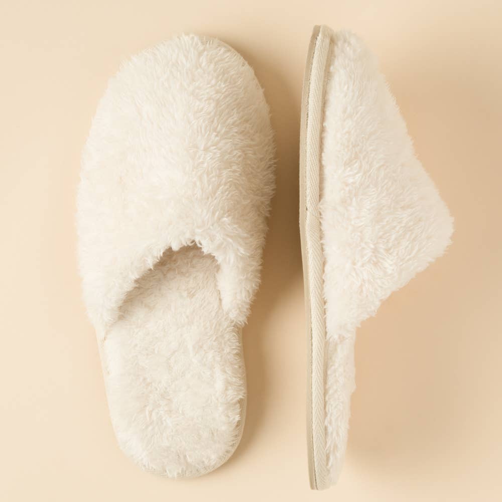 DreamPlush Cozy Lounge Slippers