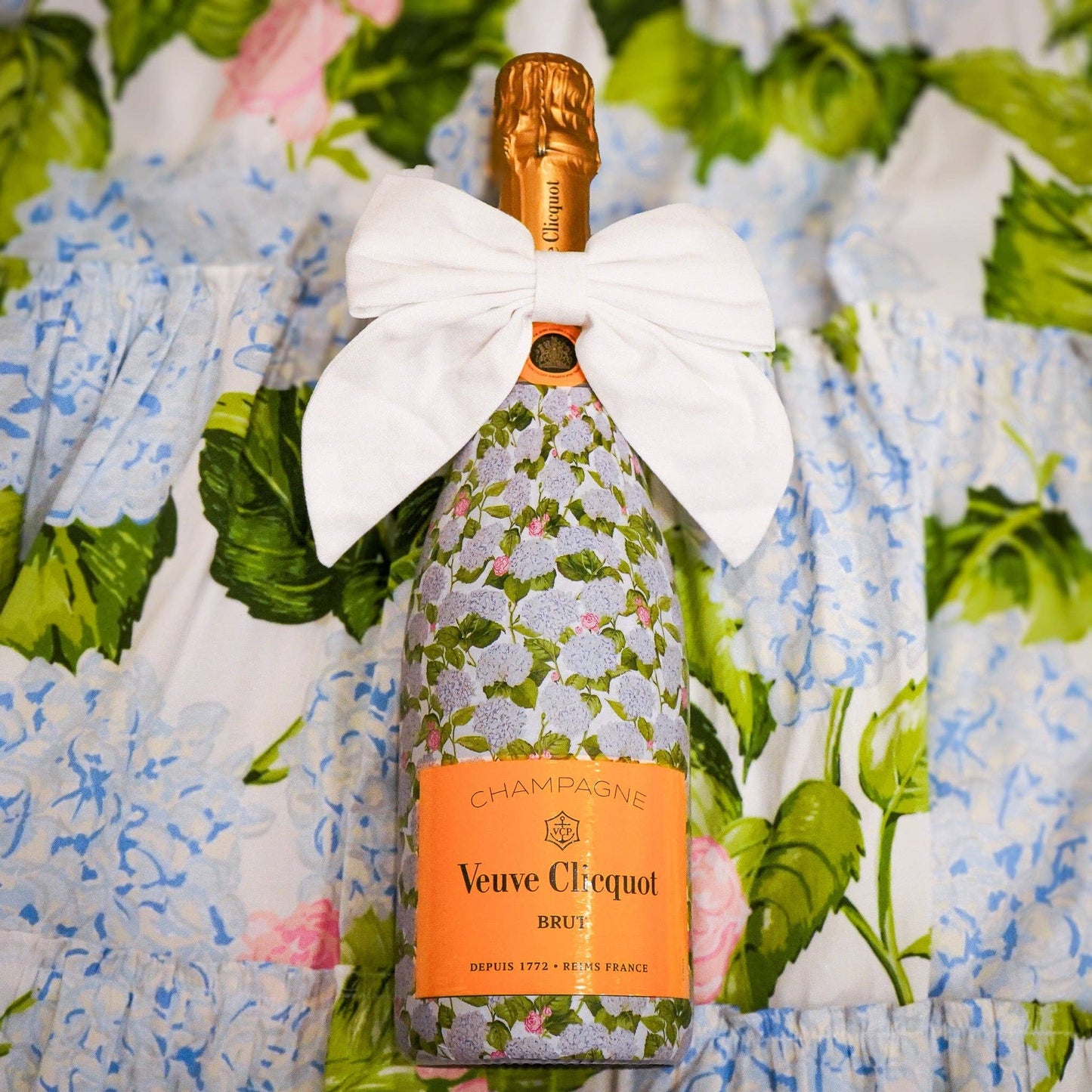 Beau Bottles x Sheridan French Collection - Classic Hydrangea - Champagne Collection
